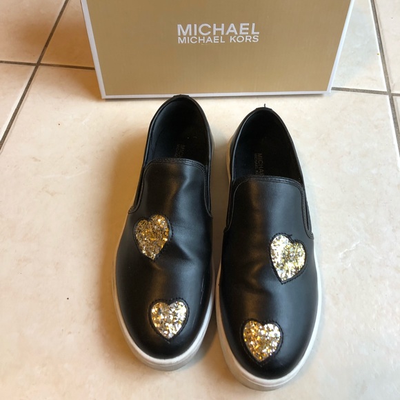 EUC MK sneakers. Size 4 - Picture 2 of 8